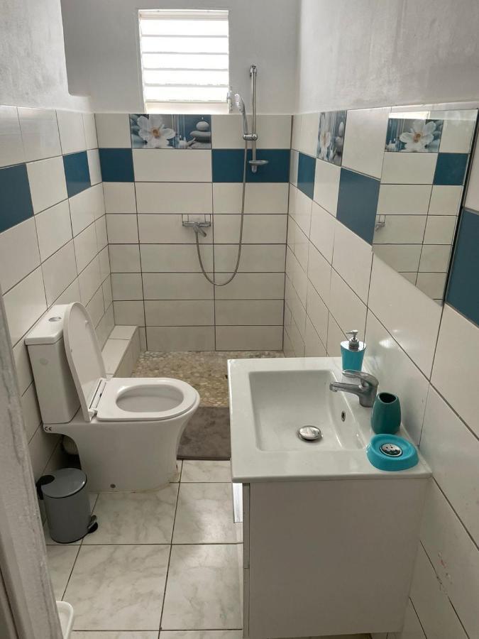 La Petite Girafe Apartment Baie-Mahault Bagian luar foto